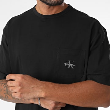 Calvin Klein - Tee Shirt Poche Monogram NM2972 Noir