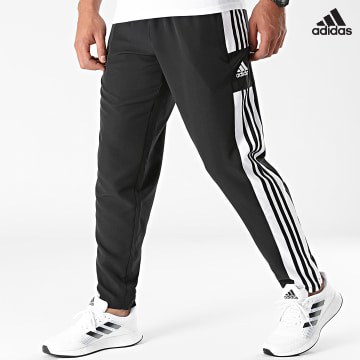 https://laboutiqueofficielle-res.cloudinary.com/image/upload/v1627638668/Desc/Watermark/adidas_performance.svg Adidas Sportswear - Pantalon Jogging A Bandes Squadra 21 Presentation GT8795 Noir