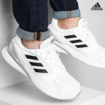 https://laboutiqueofficielle-res.cloudinary.com/image/upload/v1627638668/Desc/Watermark/adidas_performance.svg Adidas Performance - Baskets Response Run GY1147 Footwear White Core Black