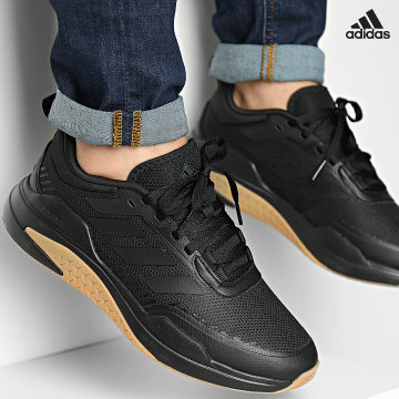 https://laboutiqueofficielle-res.cloudinary.com/image/upload/v1627638668/Desc/Watermark/adidas_performance.svg Adidas Performance - Baskets Trainer V GX0728 Core Black Gum