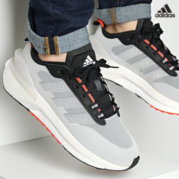 https://laboutiqueofficielle-res.cloudinary.com/image/upload/v1627638668/Desc/Watermark/adidas_performance.svg Adidas Sportswear - Baskets Avryn HP5969 Core Black Solar Red