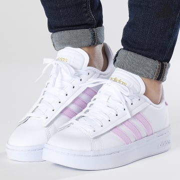 https://laboutiqueofficielle-res.cloudinary.com/image/upload/v1627638668/Desc/Watermark/adidas_performance.svg Adidas Sportswear - Baskets Grand Court Alpha HQ6601 Cloud White Blooming Lily Gold Metallic