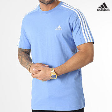 https://laboutiqueofficielle-res.cloudinary.com/image/upload/v1627638668/Desc/Watermark/adidas_performance.svg Adidas Sportswear - Tee Shirt A Bandes 3 Stripes IC9346 Bleu Clair