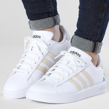 https://laboutiqueofficielle-res.cloudinary.com/image/upload/v1627638668/Desc/Watermark/adidas_performance.svg Adidas Sportswear - Baskets Femme Grand Court 2 HP6623 Footwear White Ecru Tint Core Black