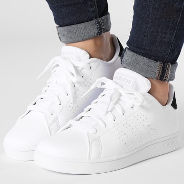 https://laboutiqueofficielle-res.cloudinary.com/image/upload/v1627638668/Desc/Watermark/adidas_performance.svg Adidas Sportswear - Baskets Femme Advantage IG2510 White Core Black Silver Metallic