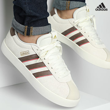 https://laboutiqueofficielle-res.cloudinary.com/image/upload/v1627638668/Desc/Watermark/adidas_performance.svg Adidas Sportswear - Baskets VL Court 3.0 ID9084 Off White Earth Strata Gold Metallic