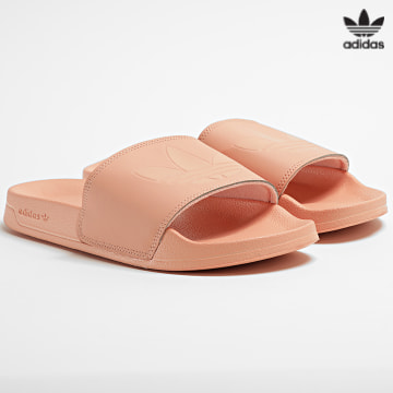 https://laboutiqueofficielle-res.cloudinary.com/image/upload/v1627646526/Desc/Watermark/3adidas_orginal.svg Adidas Originals - Claquettes Adilette Lite GX8888 Saumon