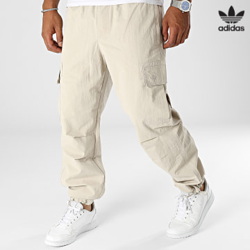 https://laboutiqueofficielle-res.cloudinary.com/image/upload/v1627646526/Desc/Watermark/3adidas_orginal.svg Adidas Originals - Pantalon Cargo Essential IM2128 Beige