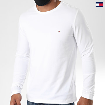https://laboutiqueofficielle-res.cloudinary.com/image/upload/v1627647047/Desc/Watermark/5logo_tommyhilfiger_watermark.svg Tommy Hilfiger - Tee Shirt Manches Longues Stretch Fit Slim 0804 Blanc