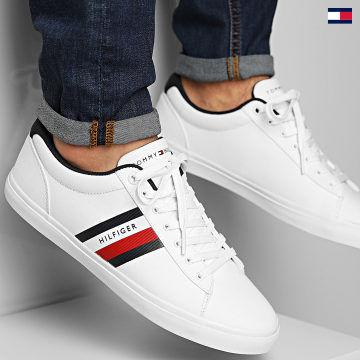 https://laboutiqueofficielle-res.cloudinary.com/image/upload/v1627647047/Desc/Watermark/5logo_tommyhilfiger_watermark.svg Tommy Hilfiger - Baskets Essential Stripes Detail Sneaker 3389 White