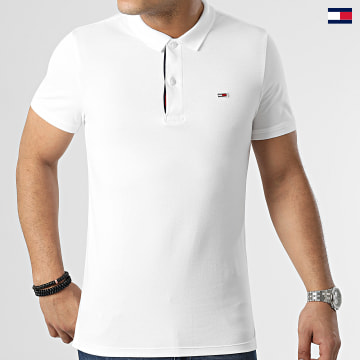 https://laboutiqueofficielle-res.cloudinary.com/image/upload/v1627647047/Desc/Watermark/5logo_tommyhilfiger_watermark.svg Tommy Jeans - Polo Manches Courtes Solid Stretch 2219 Blanc