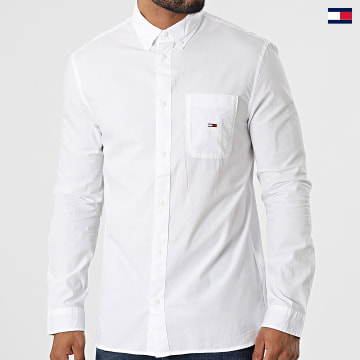 https://laboutiqueofficielle-res.cloudinary.com/image/upload/v1627647047/Desc/Watermark/5logo_tommyhilfiger_watermark.svg Tommy Jeans - Chemise Manches Longues Essential Poplin 4188 Blanc