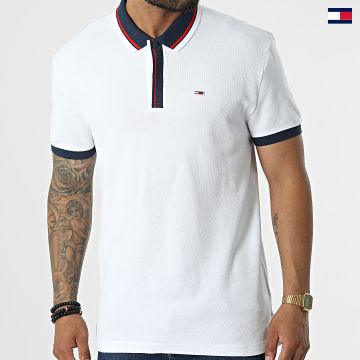 https://laboutiqueofficielle-res.cloudinary.com/image/upload/v1627647047/Desc/Watermark/5logo_tommyhilfiger_watermark.svg Tommy Jeans - Polo Manches Courtes Tipped Honeycomb 4100 Blanc