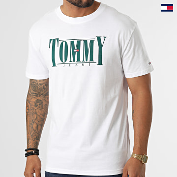 https://laboutiqueofficielle-res.cloudinary.com/image/upload/v1627647047/Desc/Watermark/5logo_tommyhilfiger_watermark.svg Tommy Jeans - Tee Shirt Classic Essential Serif 4993 Blanc