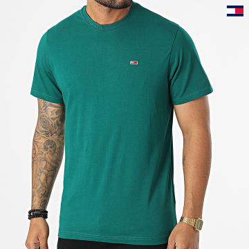 https://laboutiqueofficielle-res.cloudinary.com/image/upload/v1627647047/Desc/Watermark/5logo_tommyhilfiger_watermark.svg Tommy Jeans - Tee Shirt Classic Jersey 9598 Vert