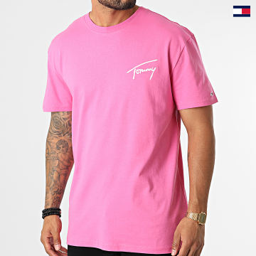 https://laboutiqueofficielle-res.cloudinary.com/image/upload/v1627647047/Desc/Watermark/5logo_tommyhilfiger_watermark.svg Tommy Jeans - Tee Shirt Tommy Signature 2419 Rose