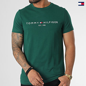 https://laboutiqueofficielle-res.cloudinary.com/image/upload/v1627647047/Desc/Watermark/5logo_tommyhilfiger_watermark.svg Tommy Hilfiger - Tee Shirt Tommy Logo 1797 Vert