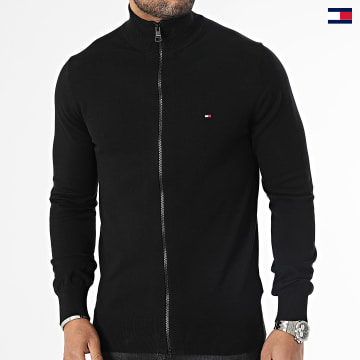 https://laboutiqueofficielle-res.cloudinary.com/image/upload/v1627647047/Desc/Watermark/5logo_tommyhilfiger_watermark.svg Tommy Hilfiger - Gilet Zippé 1985 2747 Noir