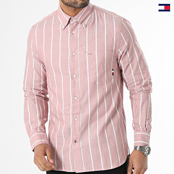 https://laboutiqueofficielle-res.cloudinary.com/image/upload/v1627647047/Desc/Watermark/5logo_tommyhilfiger_watermark.svg Tommy Hilfiger - Chemise Manches Longues A Rayures Oxford Stripe 0080 Rose