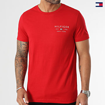 https://laboutiqueofficielle-res.cloudinary.com/image/upload/v1627647047/Desc/Watermark/5logo_tommyhilfiger_watermark.svg Tommy Hilfiger - Tee Shirt Brand Love Small Love 0033 Rouge