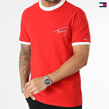 https://laboutiqueofficielle-res.cloudinary.com/image/upload/v1627647047/Desc/Watermark/5logo_tommyhilfiger_watermark.svg Tommy Jeans - Tee Shirt Classic Signature 6324 Rouge
