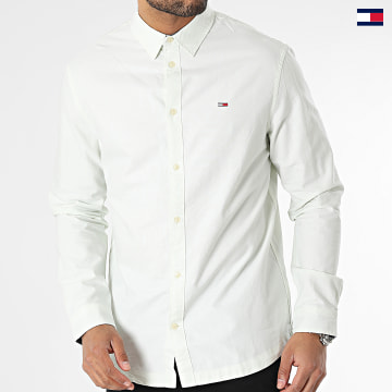 https://laboutiqueofficielle-res.cloudinary.com/image/upload/v1627647047/Desc/Watermark/5logo_tommyhilfiger_watermark.svg Tommy Jeans - Chemise Manches Longues Classic Oxford 5408 Vert Clair