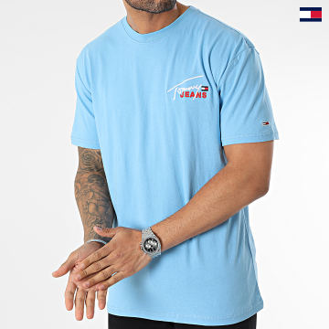 https://laboutiqueofficielle-res.cloudinary.com/image/upload/v1627647047/Desc/Watermark/5logo_tommyhilfiger_watermark.svg Tommy Jeans - Tee Shirt Classic Graphic Signature 6236 Bleu Clair