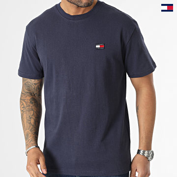 https://laboutiqueofficielle-res.cloudinary.com/image/upload/v1627647047/Desc/Watermark/5logo_tommyhilfiger_watermark.svg Tommy Jeans - Tee Shirt Classic XS Badge 6320 Bleu Marine