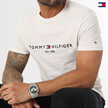 https://laboutiqueofficielle-res.cloudinary.com/image/upload/v1627647047/Desc/Watermark/5logo_tommyhilfiger_watermark.svg Tommy Hilfiger - Tee Shirt Tommy Logo 1797 Rose