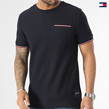 https://laboutiqueofficielle-res.cloudinary.com/image/upload/v1627647047/Desc/Watermark/5logo_tommyhilfiger_watermark.svg Tommy Hilfiger - Tee Shirt Poche Honey Comb Rwb 1542 Bleu Marine