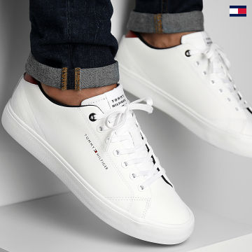 https://laboutiqueofficielle-res.cloudinary.com/image/upload/v1627647047/Desc/Watermark/5logo_tommyhilfiger_watermark.svg Tommy Hilfiger - Baskets Vulcan Core Low Leather 4687 White