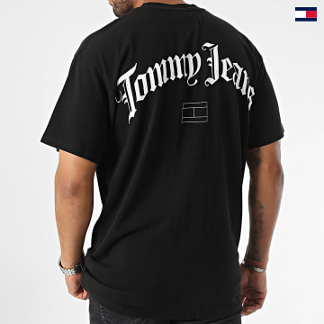 https://laboutiqueofficielle-res.cloudinary.com/image/upload/v1627647047/Desc/Watermark/5logo_tommyhilfiger_watermark.svg Tommy Jeans - Tee Shirt Relax Grunge Arch Back 7719 Noir