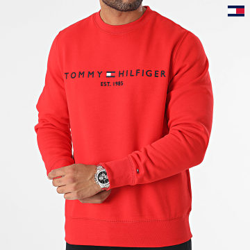 https://laboutiqueofficielle-res.cloudinary.com/image/upload/v1627647047/Desc/Watermark/5logo_tommyhilfiger_watermark.svg Tommy Hilfiger - Sweat Crewneck Tommy Logo 1596 Rouge