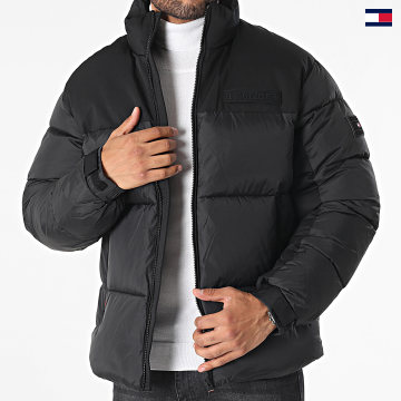 https://laboutiqueofficielle-res.cloudinary.com/image/upload/v1627647047/Desc/Watermark/5logo_tommyhilfiger_watermark.svg Tommy Hilfiger - Doudoune New York Puffer 2770 Noir