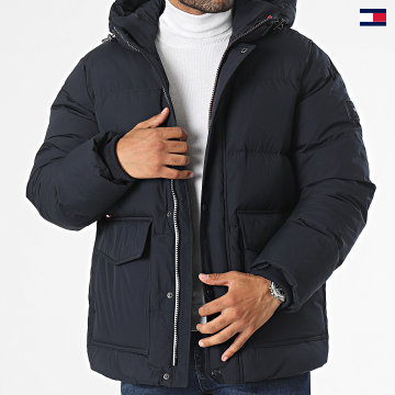 https://laboutiqueofficielle-res.cloudinary.com/image/upload/v1627647047/Desc/Watermark/5logo_tommyhilfiger_watermark.svg Tommy Hilfiger - Doudoune Capuche Rockie Down 2789 Bleu Marine