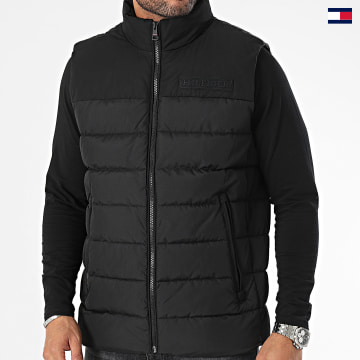 https://laboutiqueofficielle-res.cloudinary.com/image/upload/v1627647047/Desc/Watermark/5logo_tommyhilfiger_watermark.svg Tommy Hilfiger - Doudoune Sans Manches Mid New York 3733 Noir