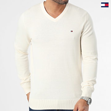 https://laboutiqueofficielle-res.cloudinary.com/image/upload/v1627647047/Desc/Watermark/5logo_tommyhilfiger_watermark.svg Tommy Hilfiger - Pull Col V Classic Cotton 2022 Beige
