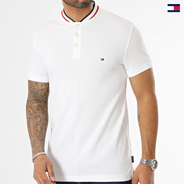 https://laboutiqueofficielle-res.cloudinary.com/image/upload/v1627647047/Desc/Watermark/5logo_tommyhilfiger_watermark.svg Tommy Hilfiger - Polo Manches Courtes Mao Rwb Tipped Slim 4752 Blanc