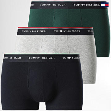 https://laboutiqueofficielle-res.cloudinary.com/image/upload/v1627647047/Desc/Watermark/5logo_tommyhilfiger_watermark.svg Tommy Hilfiger - Lot De 3 Boxers Premium Essentials 3842 Noir Gris Chiné Vert
