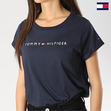 https://laboutiqueofficielle-res.cloudinary.com/image/upload/v1627647047/Desc/Watermark/7logo_tommy_hilfiger.svg Tommy Hilfiger - Tee Shirt Femme Logo 1618 Bleu Marine
