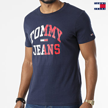 https://laboutiqueofficielle-res.cloudinary.com/image/upload/v1627651009/Desc/Watermark/3logo_tommy_jeans.svg Tommy Jeans - Tee Shirt Entry Collegiate 2421 Bleu Marine