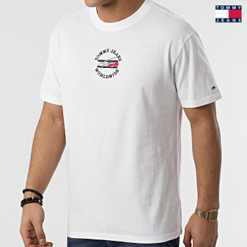 https://laboutiqueofficielle-res.cloudinary.com/image/upload/v1627651009/Desc/Watermark/3logo_tommy_jeans.svg Tommy Jeans - Tee Shirt Timeless Tommy 2 2434 Blanc