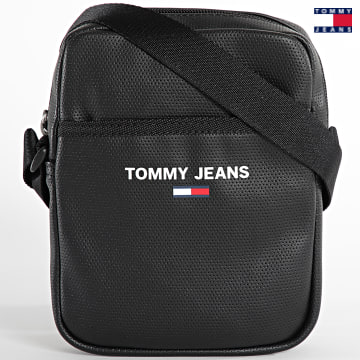 https://laboutiqueofficielle-res.cloudinary.com/image/upload/v1627651009/Desc/Watermark/3logo_tommy_jeans.svg Tommy Jeans - Sacoche Essential Twist 8556 Noir