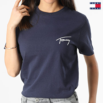 https://laboutiqueofficielle-res.cloudinary.com/image/upload/v1627651009/Desc/Watermark/3logo_tommy_jeans.svg Tommy Jeans - Tee Shirt Femme Signature 2940 Bleu Marine