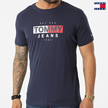 https://laboutiqueofficielle-res.cloudinary.com/image/upload/v1627651009/Desc/Watermark/3logo_tommy_jeans.svg Tommy Jeans - Tee Shirt Entry Flag 4023 Bleu Marine