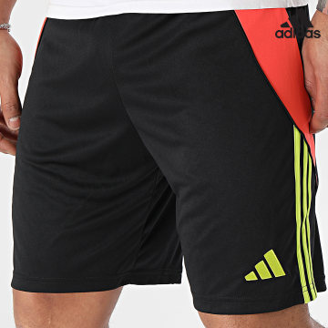 Adidas Sportswear - Pantaloncini da jogging a fascia IT2411 Nero