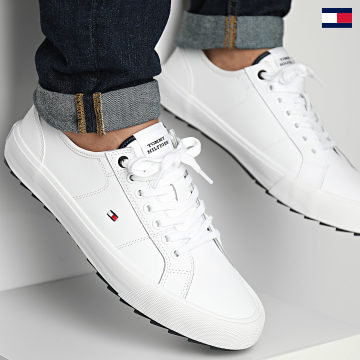 Tommy Hilfiger - Sneakers Core Vulcan Cleated Leather 4821 Bianco