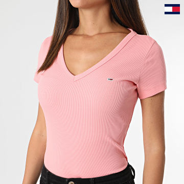 Tommy Jeans - Tee Shirt Col V Femme Slim Essential Rib 7385 Rose