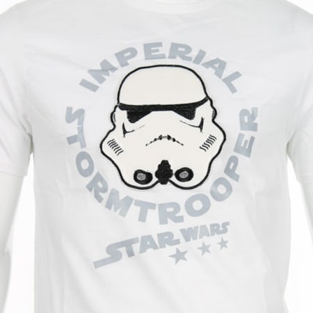 Star Wars - Tee Shirt Star Wars Stormtrooper Emblem Blanc Typo Cuir Noir