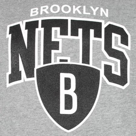 Mitchell and Ness - Sweat Capuche Mitchell and Ness Team Arch Brooklyn Nets Gris
